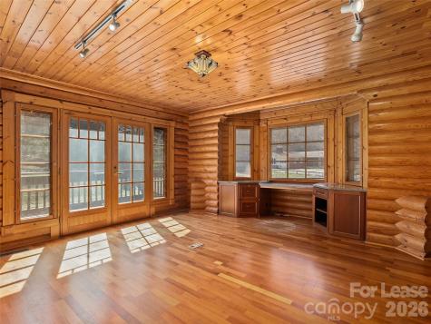 1482 Russ Avenue Waynesville NC 28786