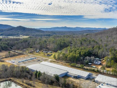 111 Old Bee Tree Road Swannanoa NC 28804