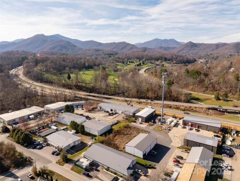 80 Allegiance Lane Waynesville NC 28786