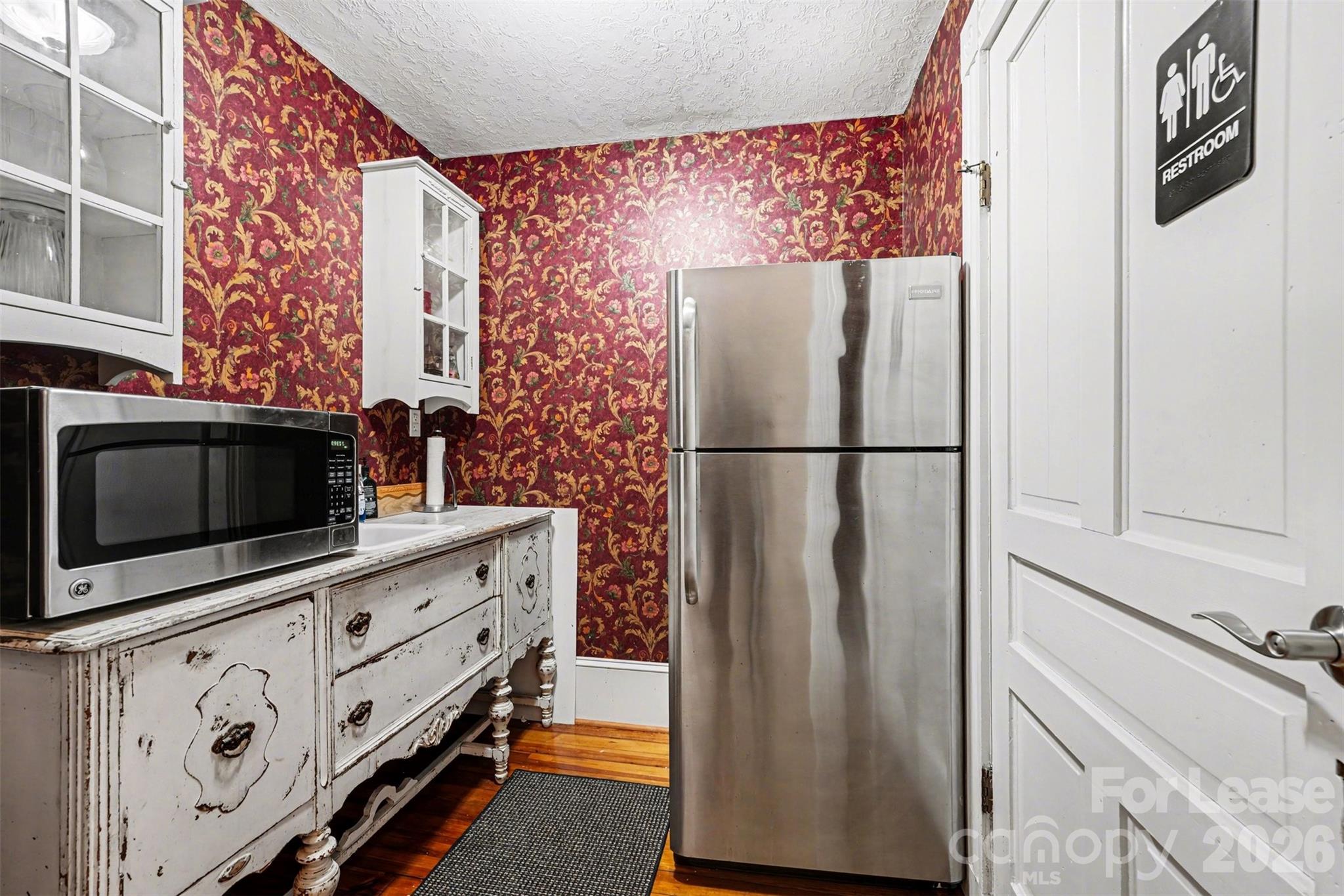 106 W Moore Avenue Mooresville NC 28115
