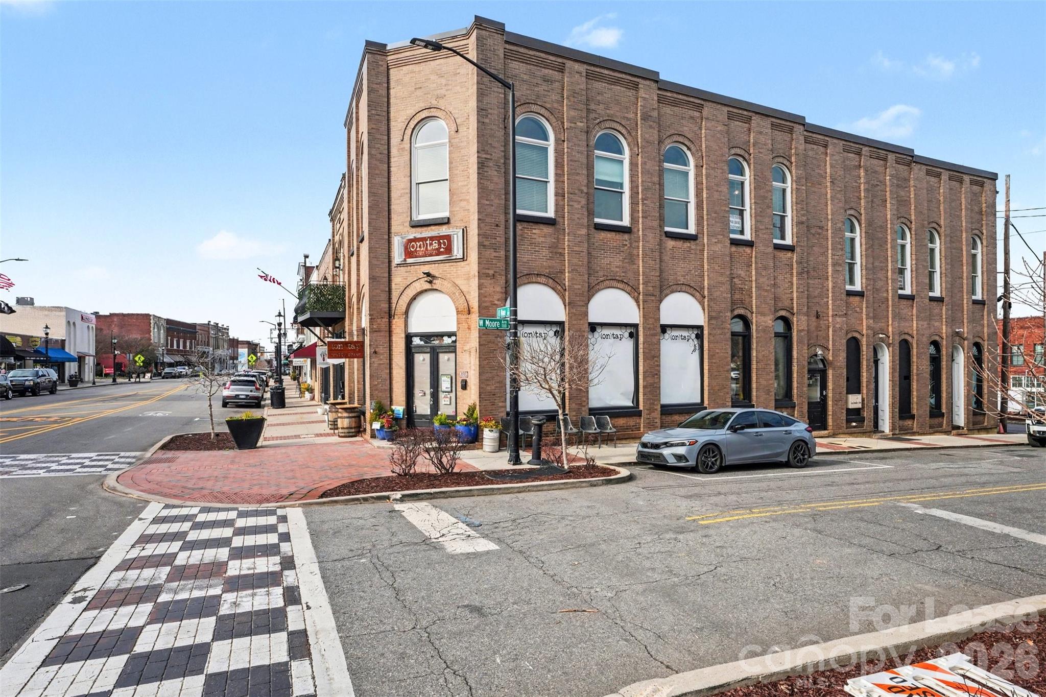 106 W Moore Avenue Mooresville NC 28115