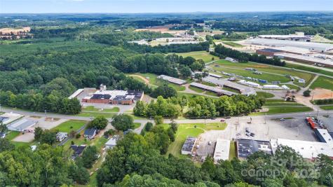 694 N Main Street Troutman NC 28166