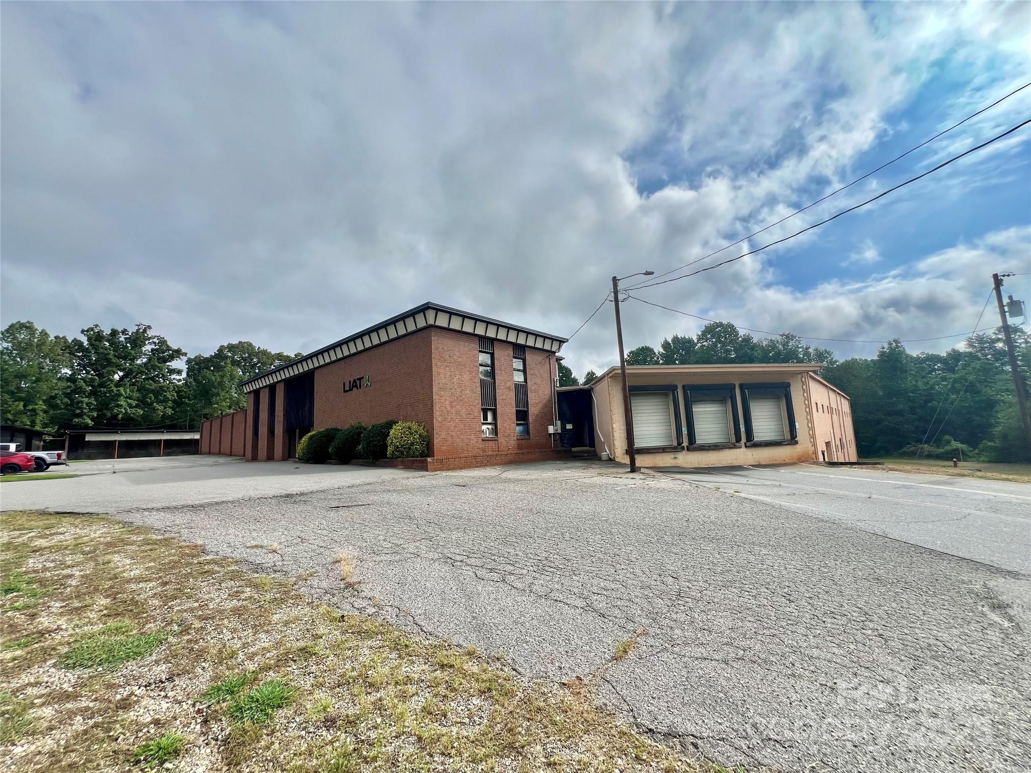 694 N Main Street Troutman NC 28166