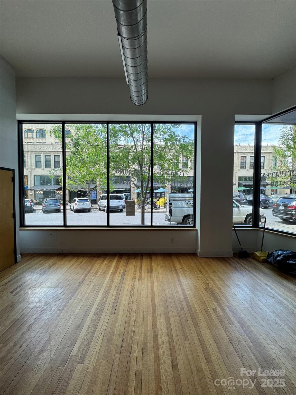 25 Page Avenue Asheville NC 28801