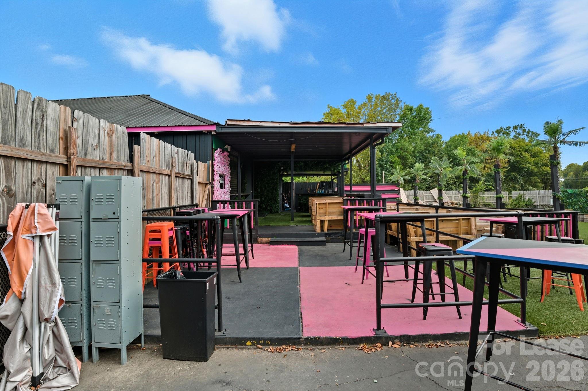6711 Freedom Drive Charlotte NC 28214