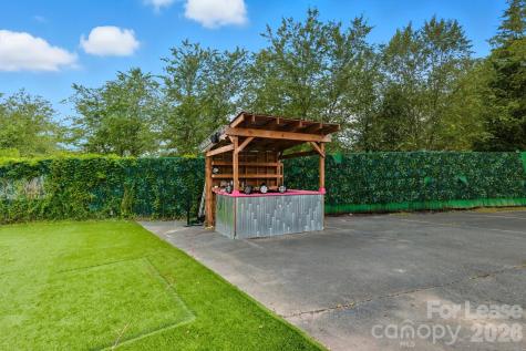 6711 Freedom Drive Charlotte NC 28214