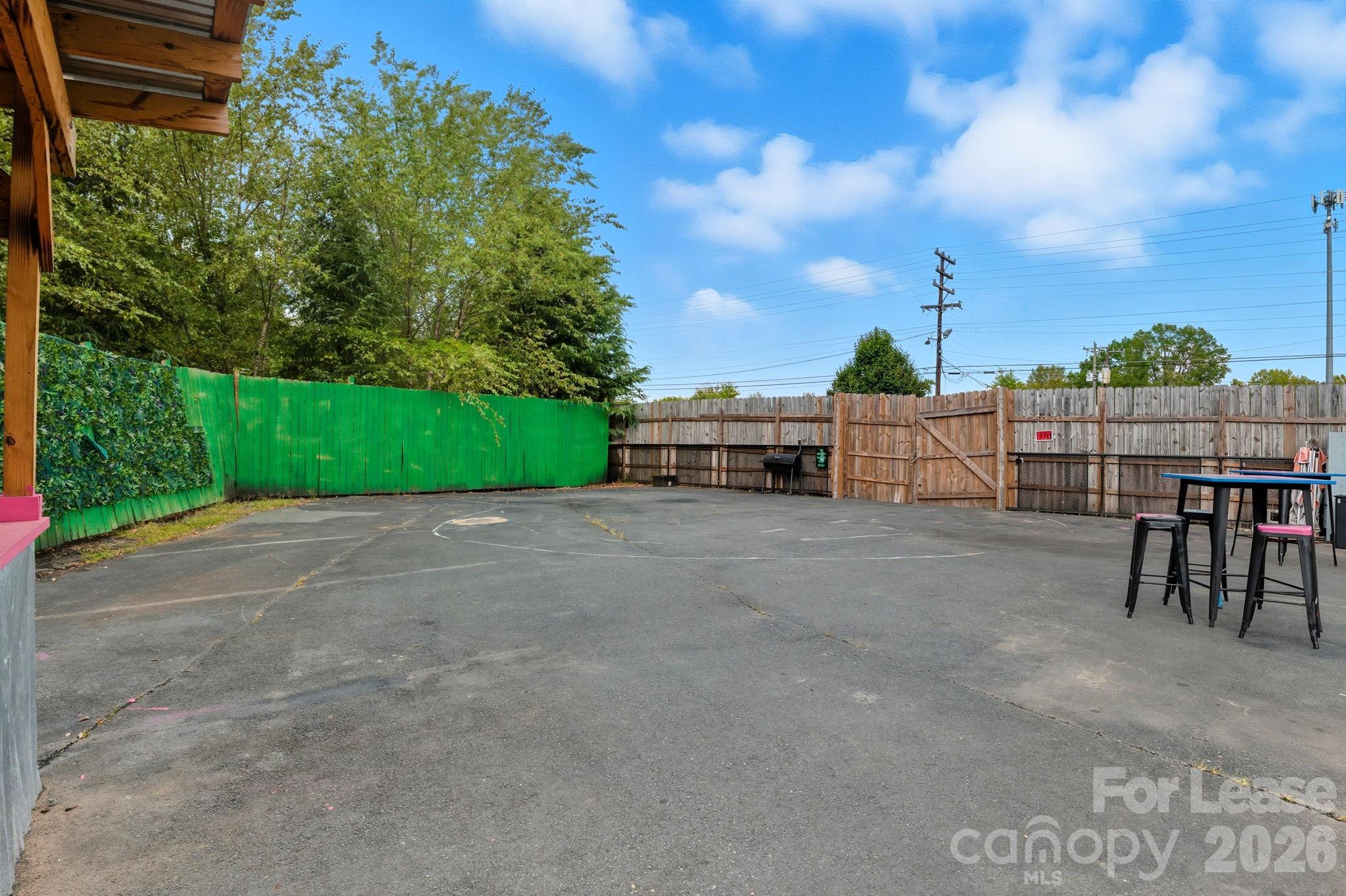 6711 Freedom Drive Charlotte NC 28214