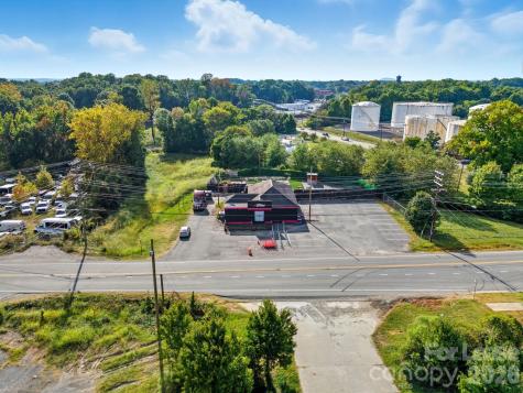 6711 Freedom Drive Charlotte NC 28214