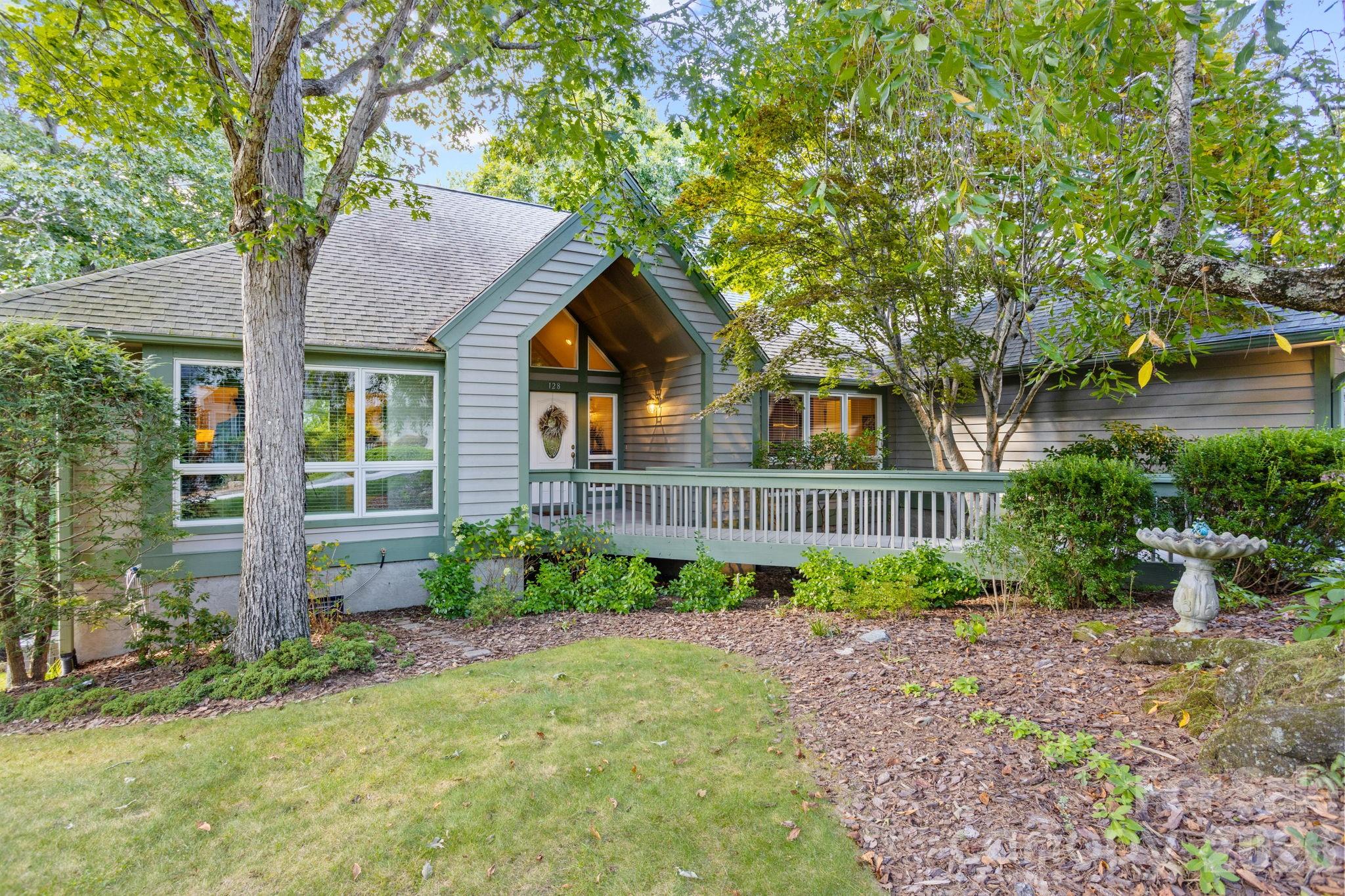 128 Forest View Drive Flat Rock NC 28731