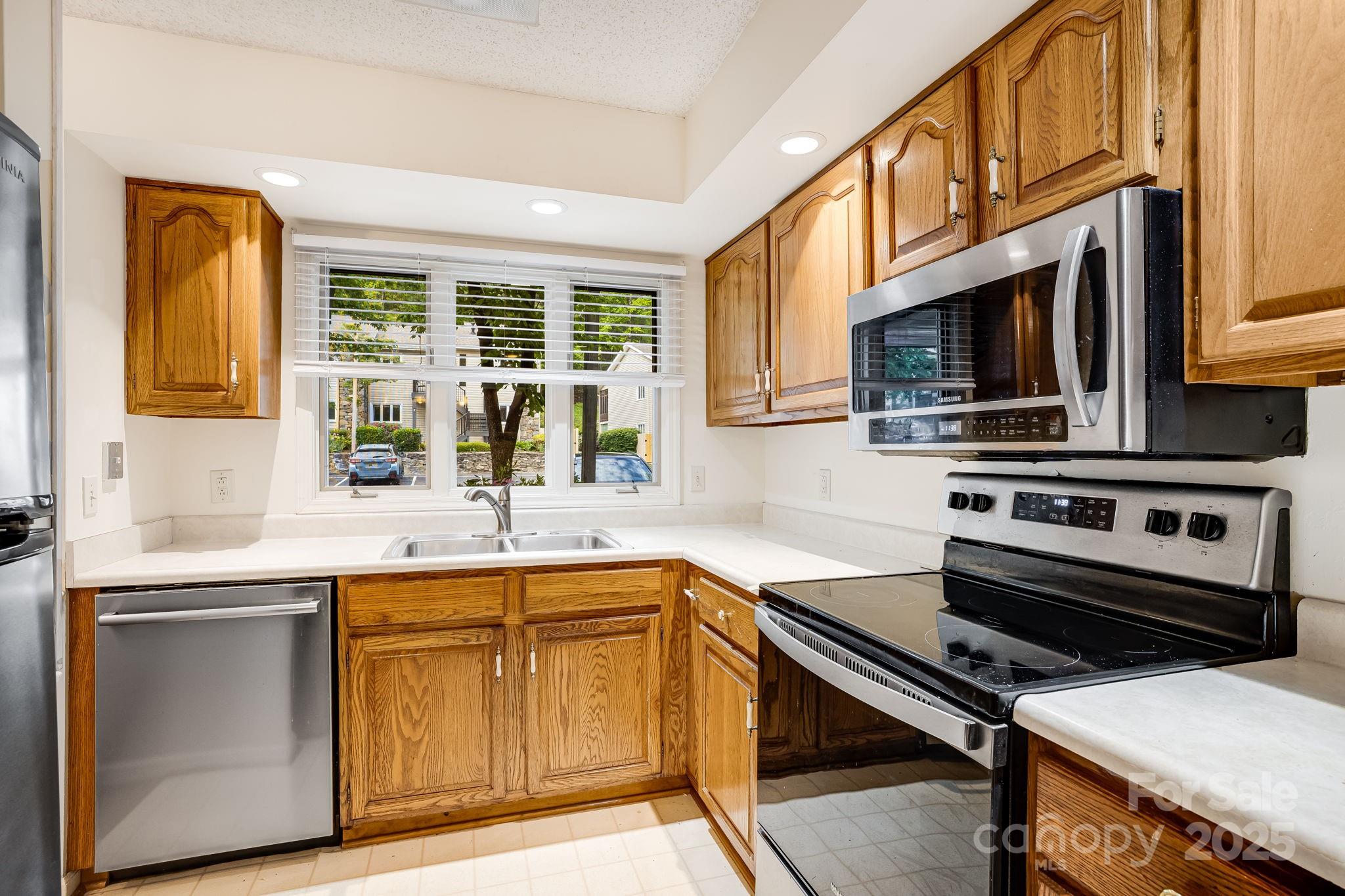 411 Britton Creek Drive Hendersonville NC 28791