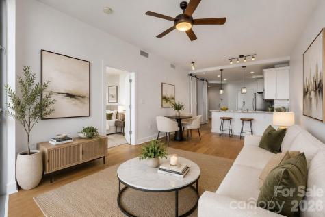 333 W Trade Street W Charlotte NC 28202