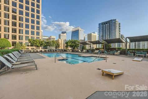 333 W Trade Street W Charlotte NC 28202