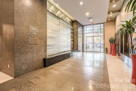 333 W Trade Street W Charlotte NC 28202