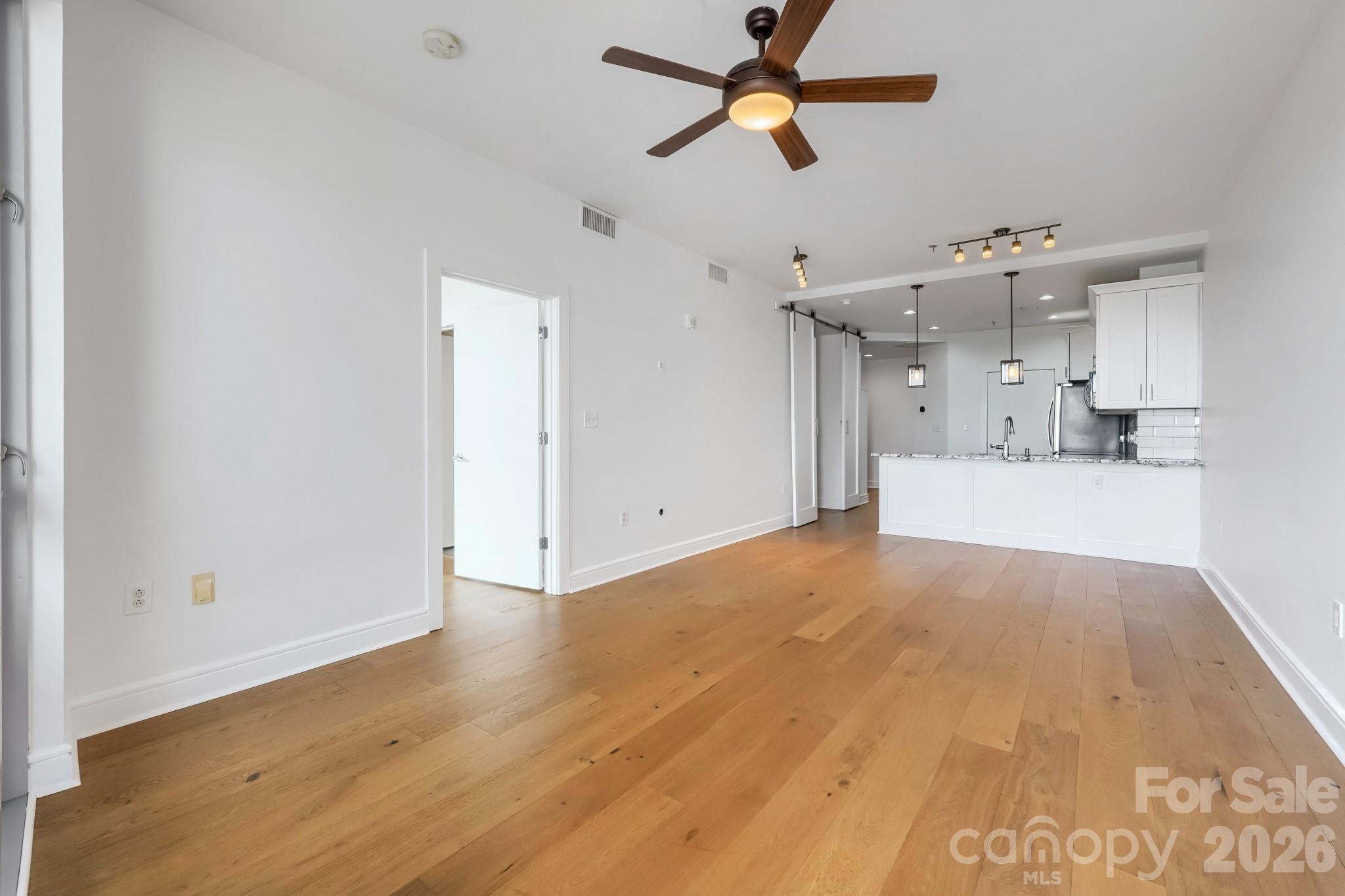 333 W Trade Street W Charlotte NC 28202