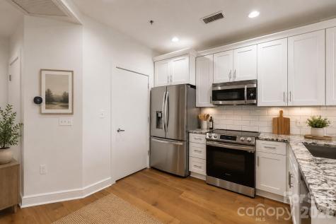 333 W Trade Street W Charlotte NC 28202