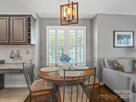 10 Gray Wolf Lane Hendersonville NC 28792