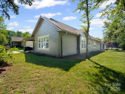 10 Gray Wolf Lane Hendersonville NC 28792