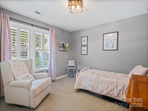 10 Gray Wolf Lane Hendersonville NC 28792