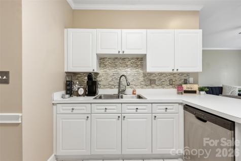 9054 Meadow Vista Road Charlotte NC 28213