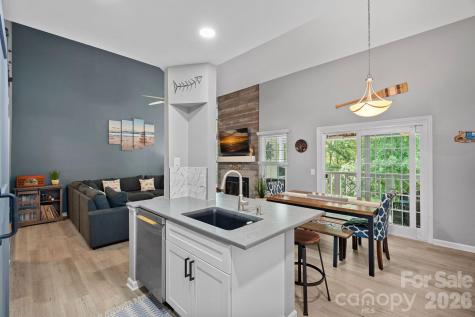19905 Henderson Road Cornelius NC 28031