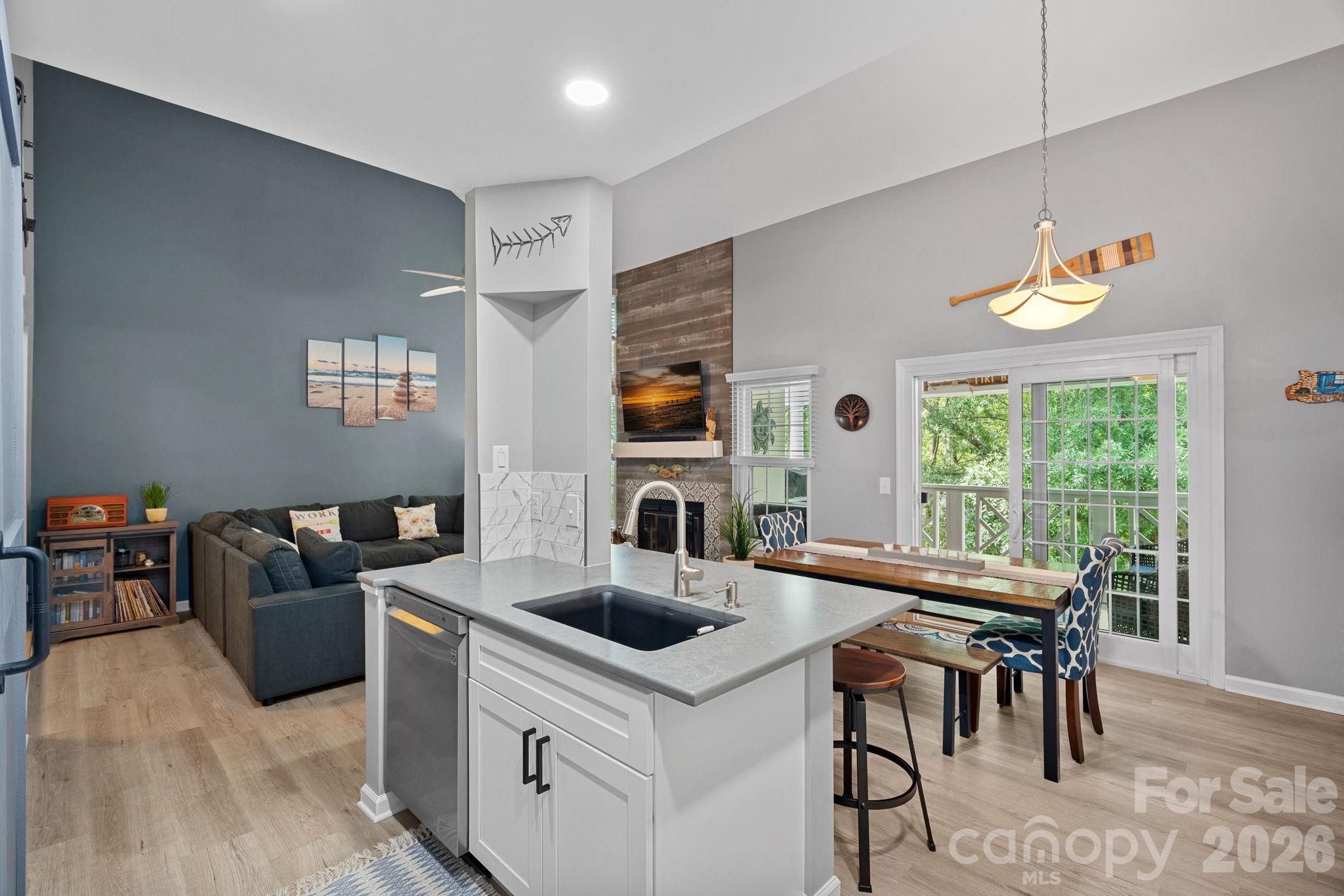 19905 Henderson Road Cornelius NC 28031