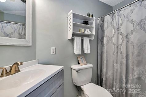 301 Pinnacle Inn Road Beech Mountain NC 28604