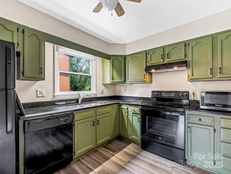 1745 Haywood Manor Road Hendersonville NC 28791