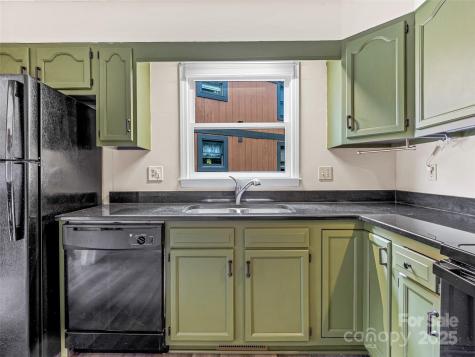 1745 Haywood Manor Road Hendersonville NC 28791