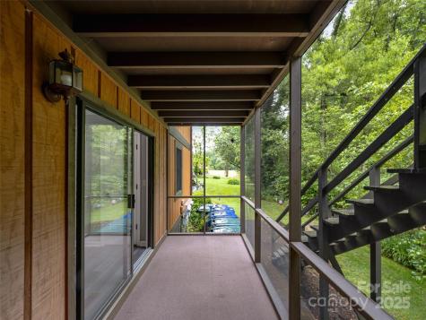 1745 Haywood Manor Road Hendersonville NC 28791