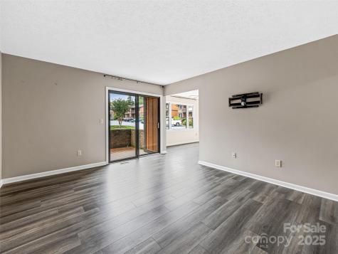 1745 Haywood Manor Road Hendersonville NC 28791