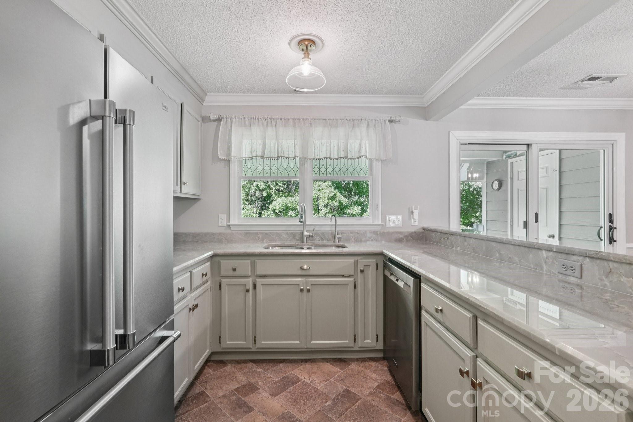 1741 Robinwood Road Gastonia NC 28054