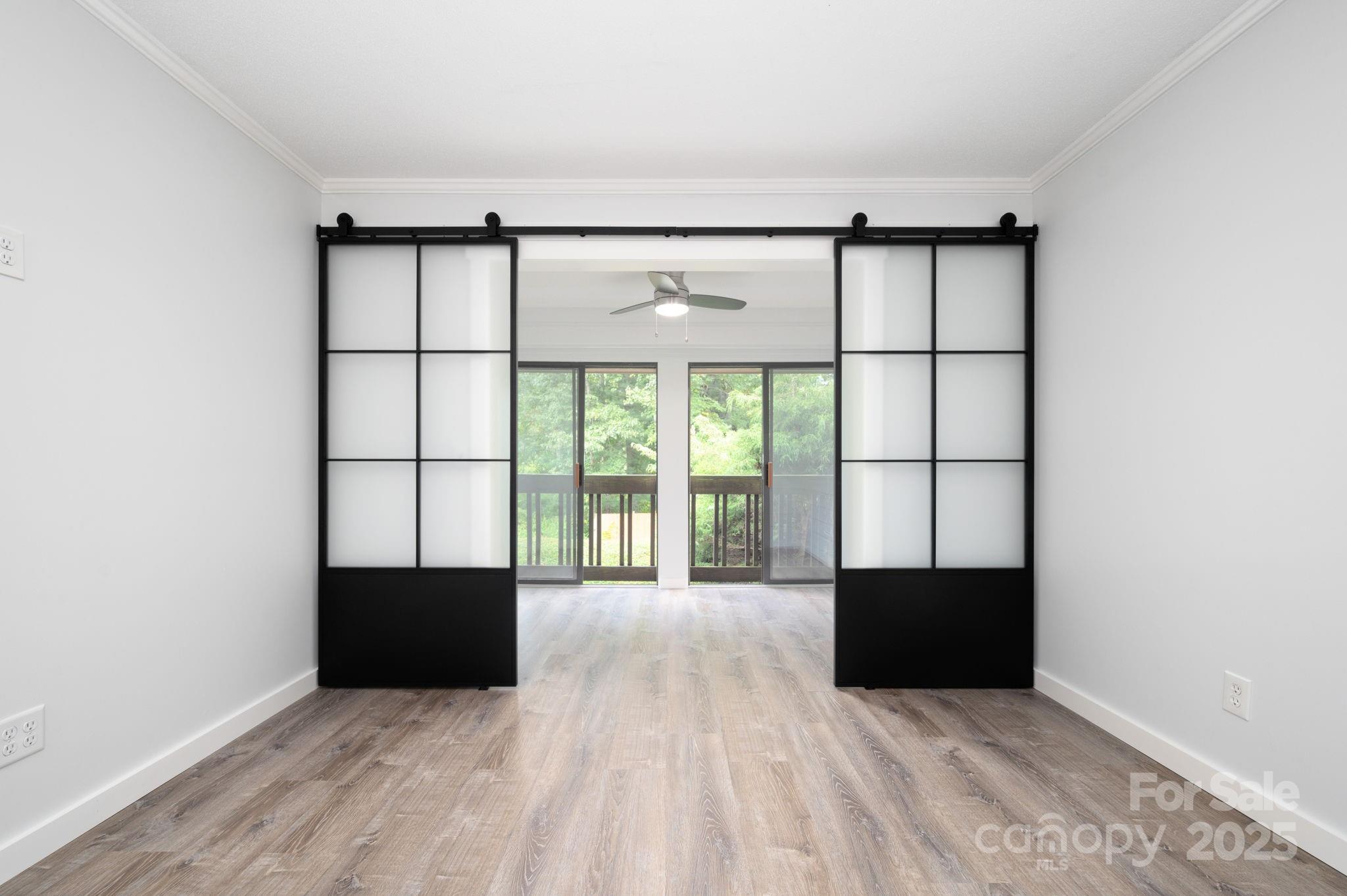 33 Lake Drive Hendersonville NC 28739