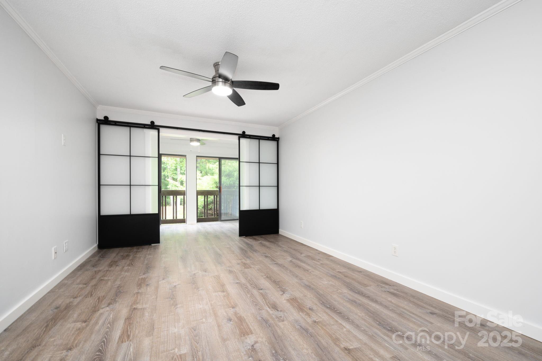 33 Lake Drive Hendersonville NC 28739