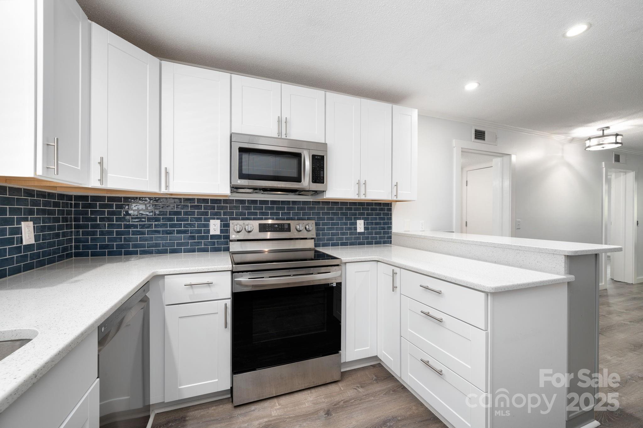 33 Lake Drive Hendersonville NC 28739