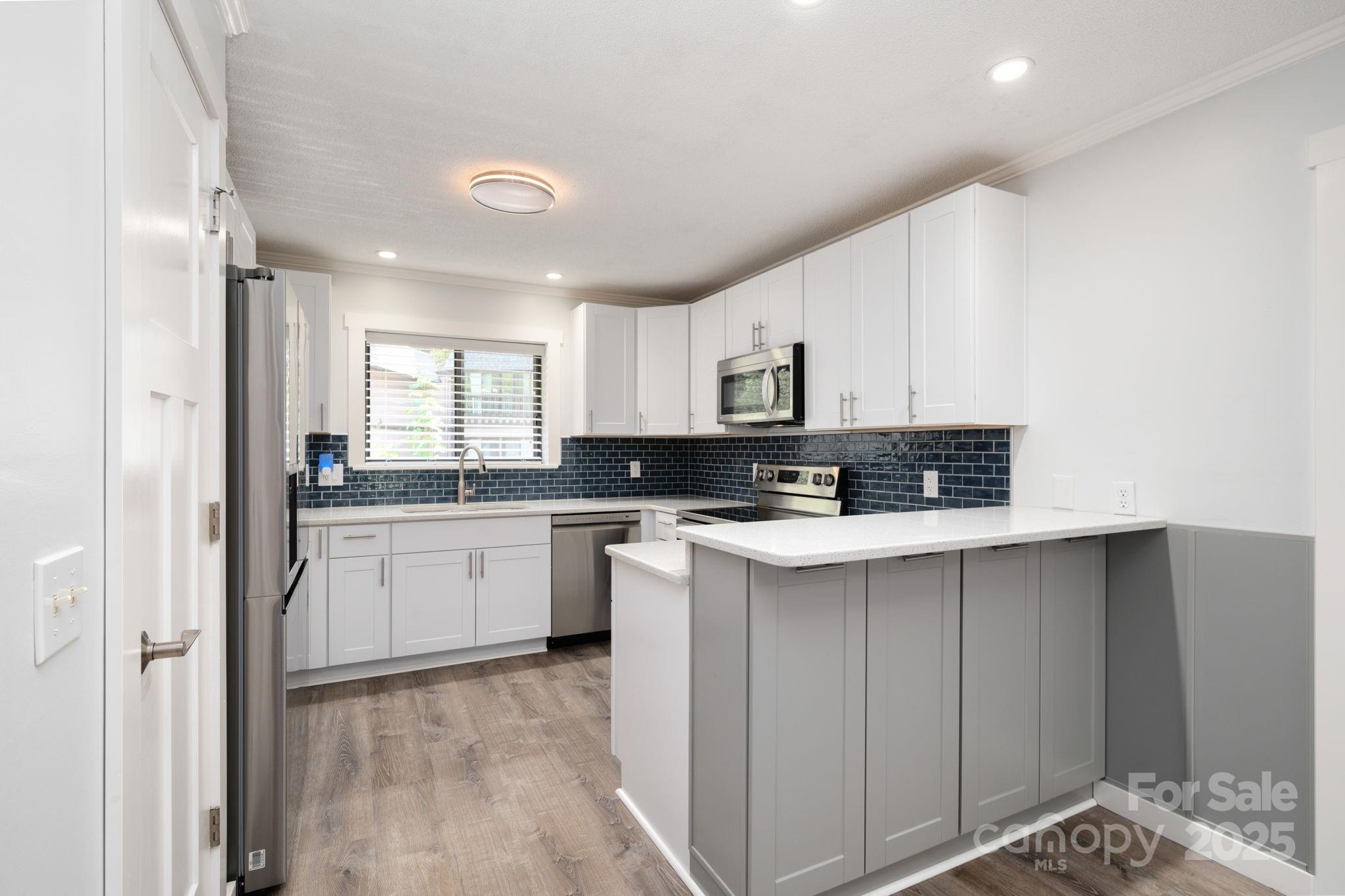 33 Lake Drive Hendersonville NC 28739