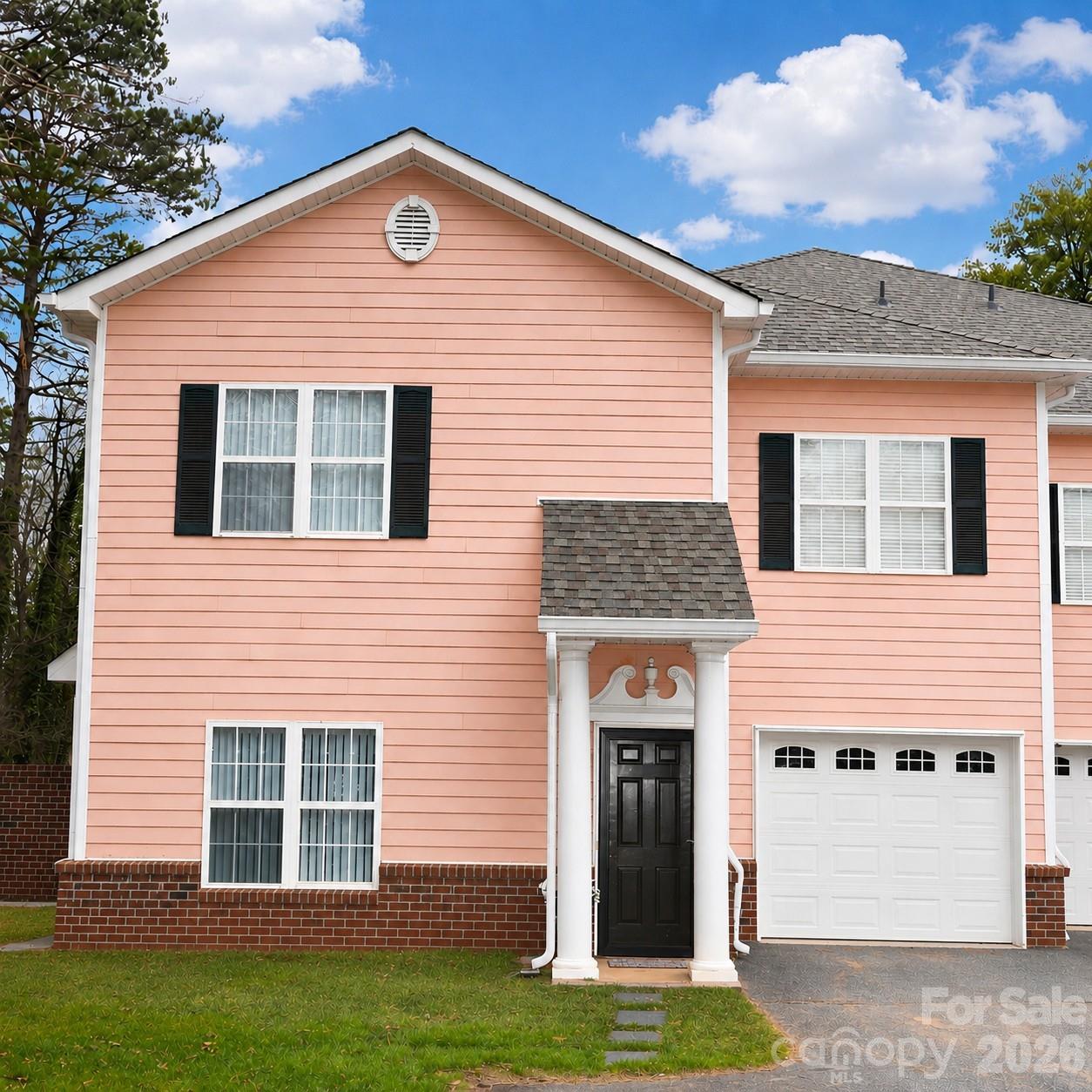 1360 21st Avenue NE Hickory NC 28601