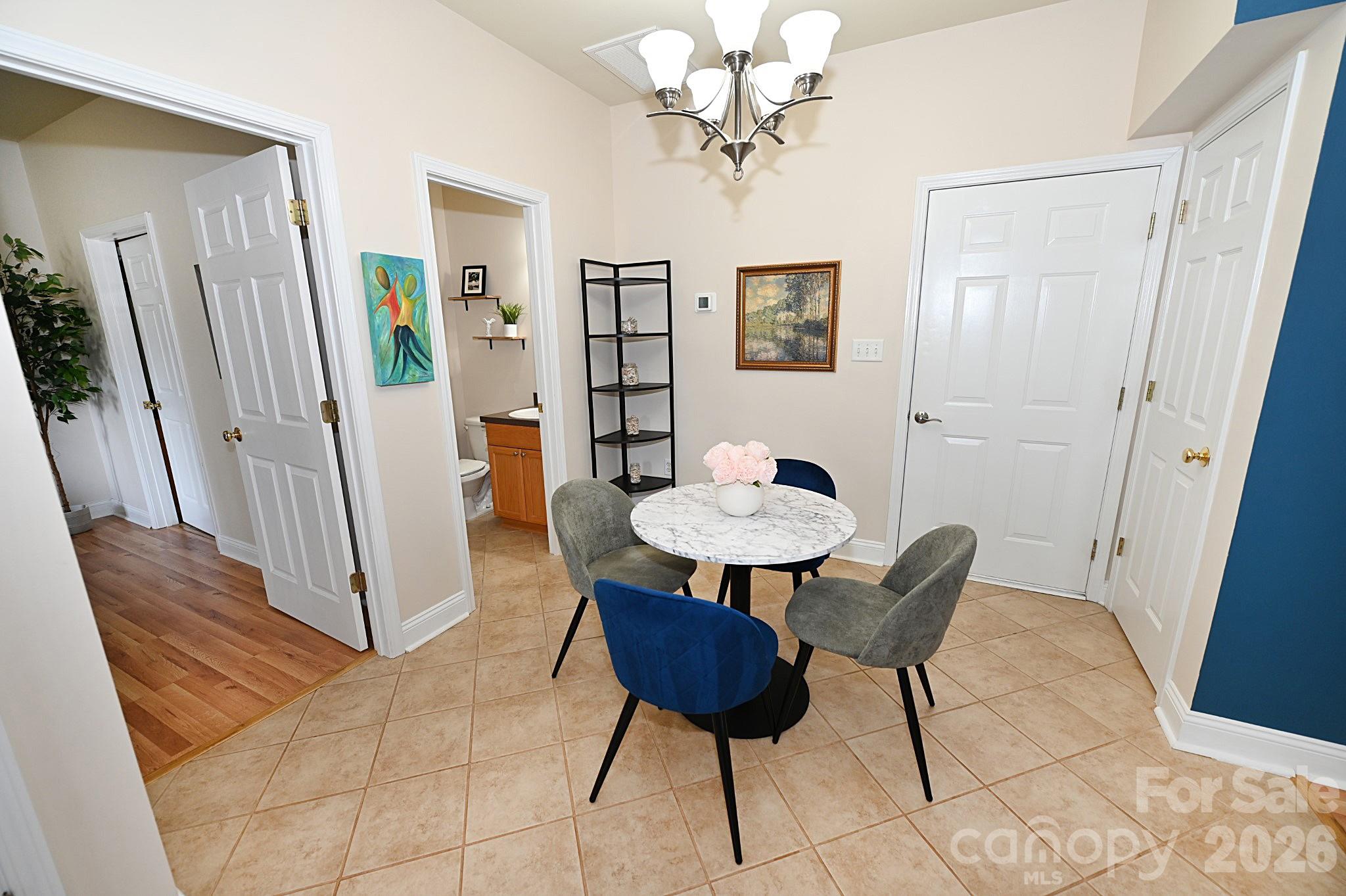 1360 21st Avenue NE Hickory NC 28601