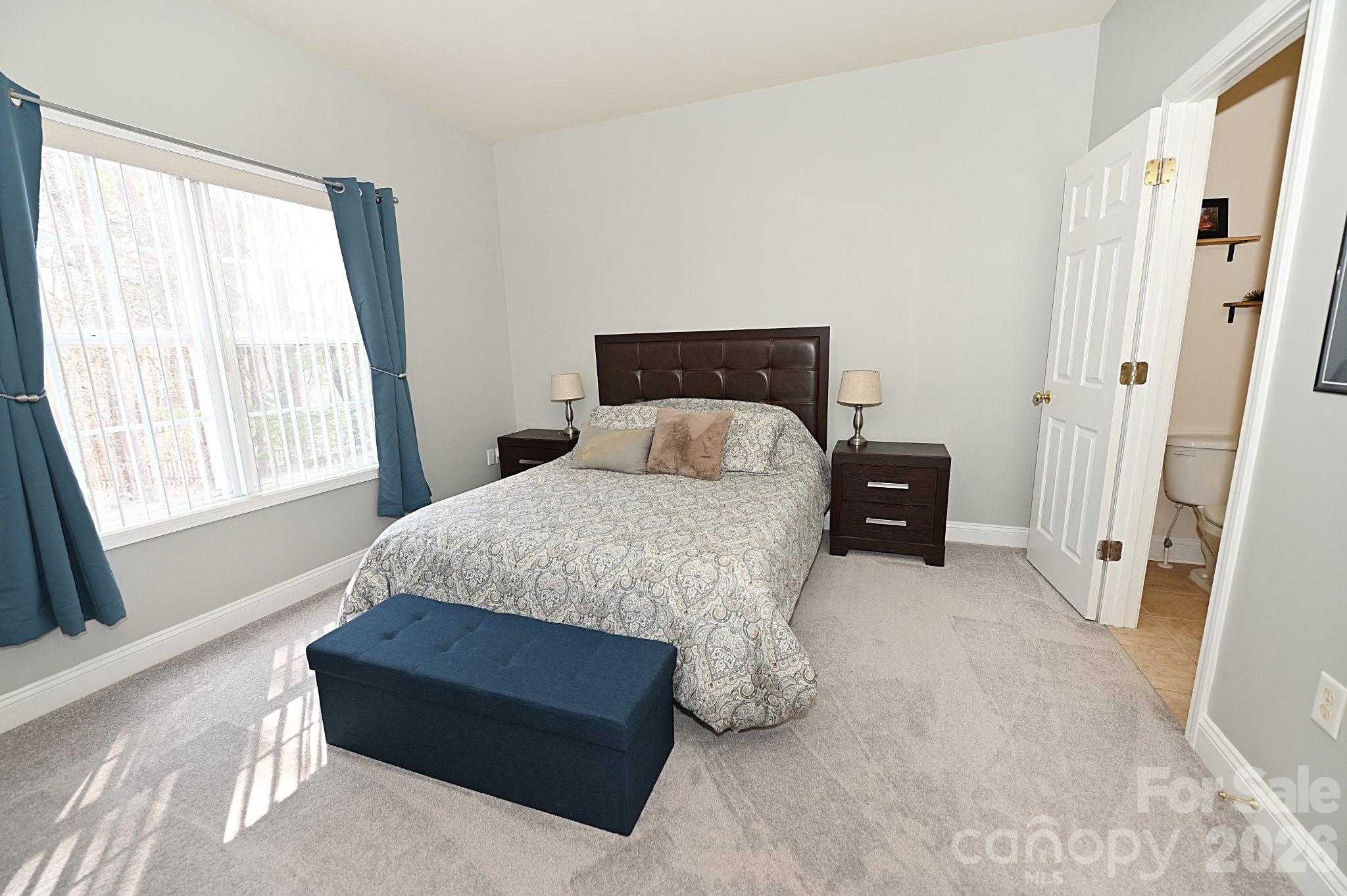 1360 21st Avenue NE Hickory NC 28601