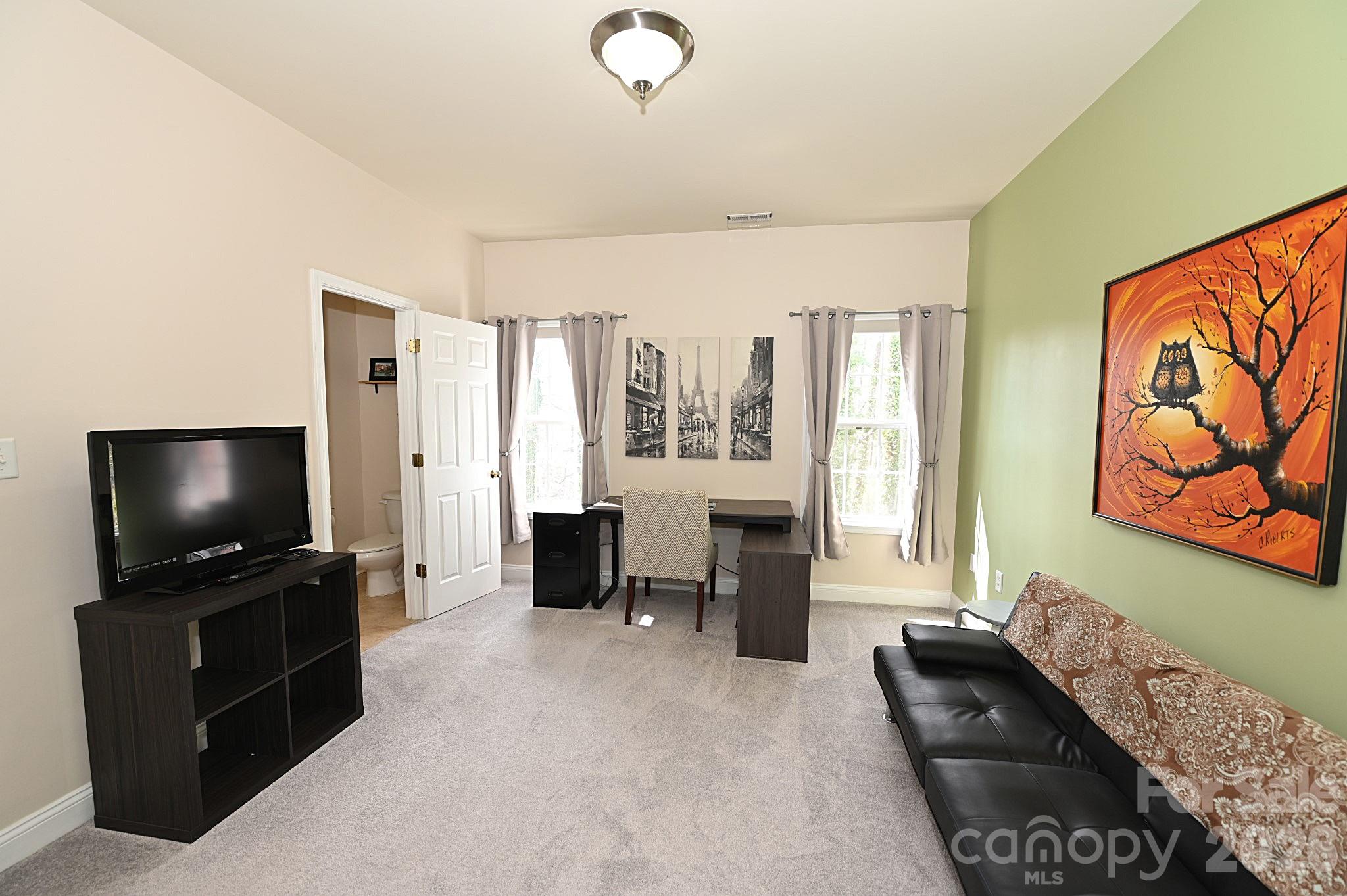 1360 21st Avenue NE Hickory NC 28601
