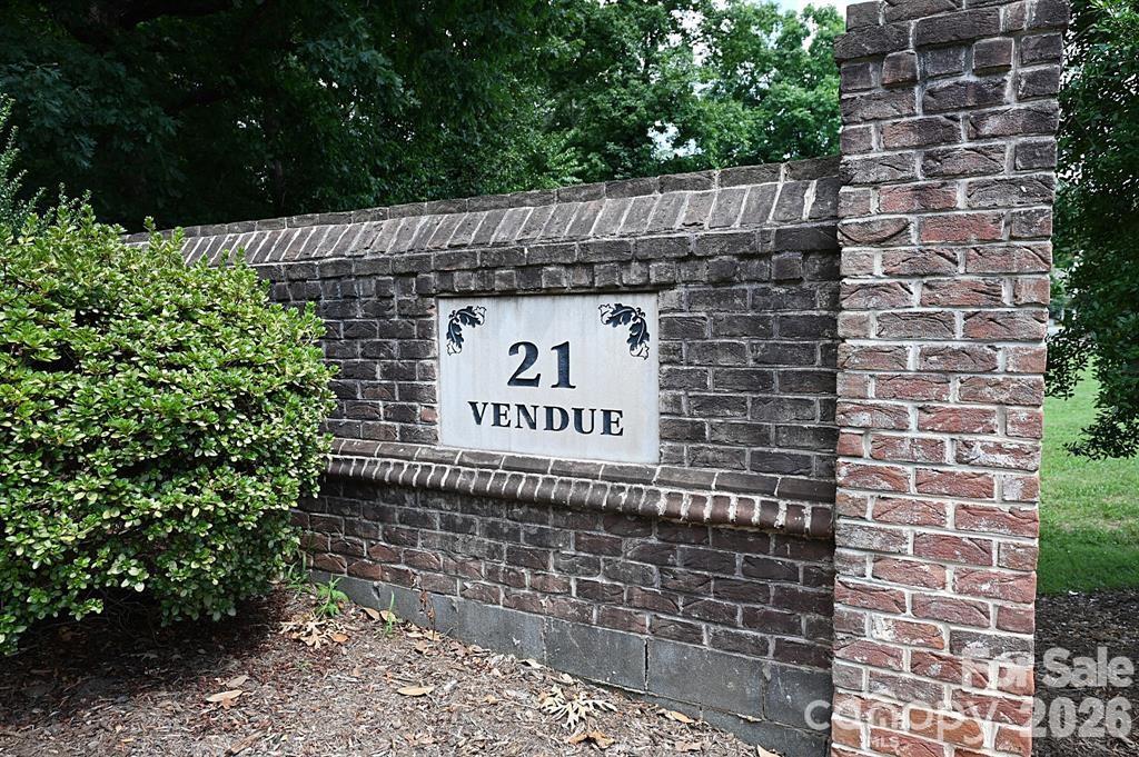 1360 21st Avenue NE Hickory NC 28601