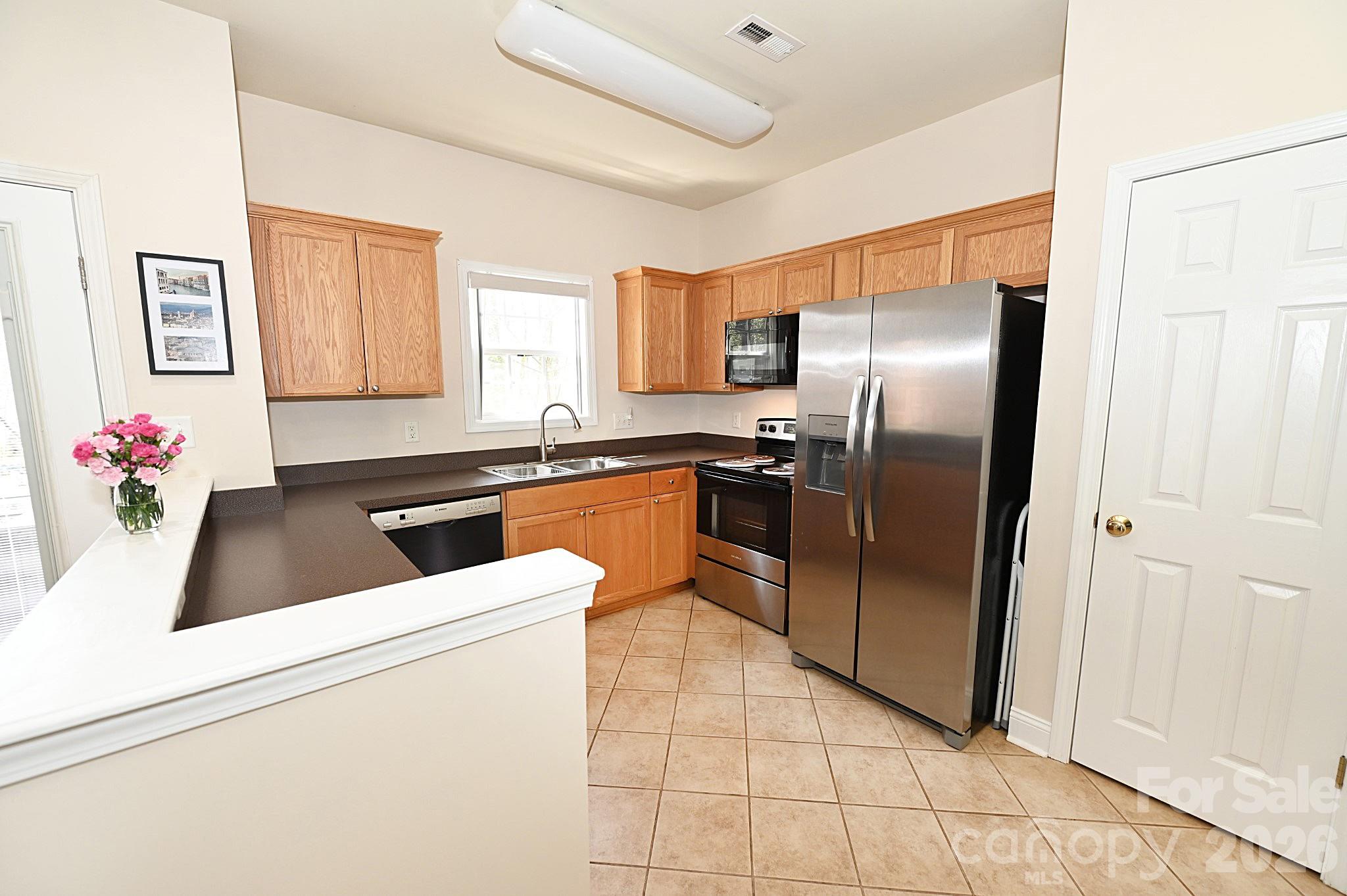 1360 21st Avenue NE Hickory NC 28601
