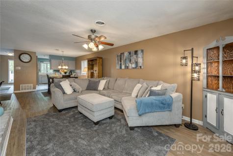 580 Britton Creek Drive Hendersonville NC 28791