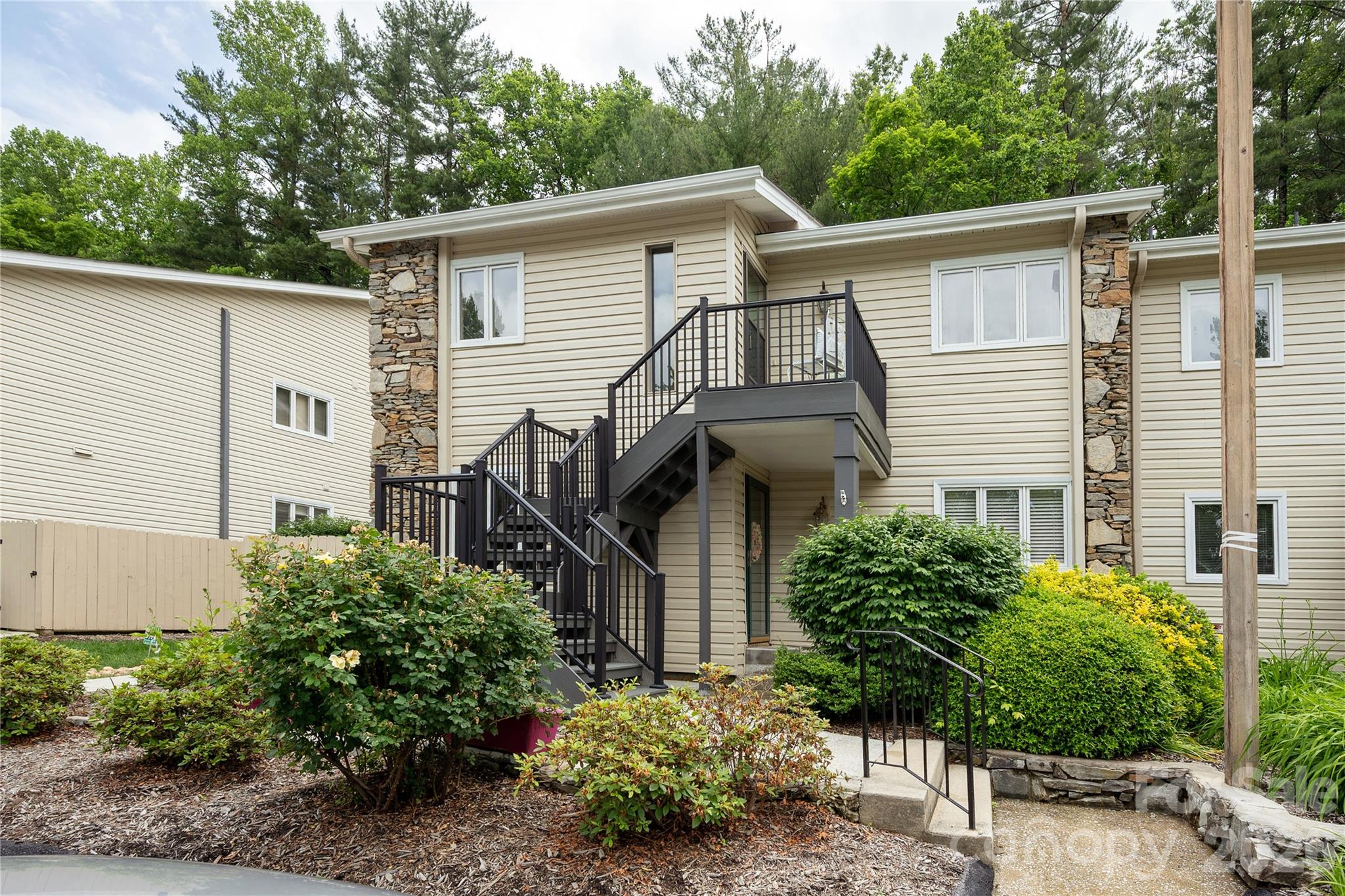 580 Britton Creek Drive Hendersonville NC 28791