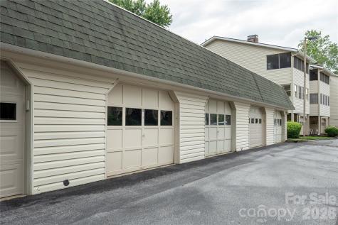 580 Britton Creek Drive Hendersonville NC 28791
