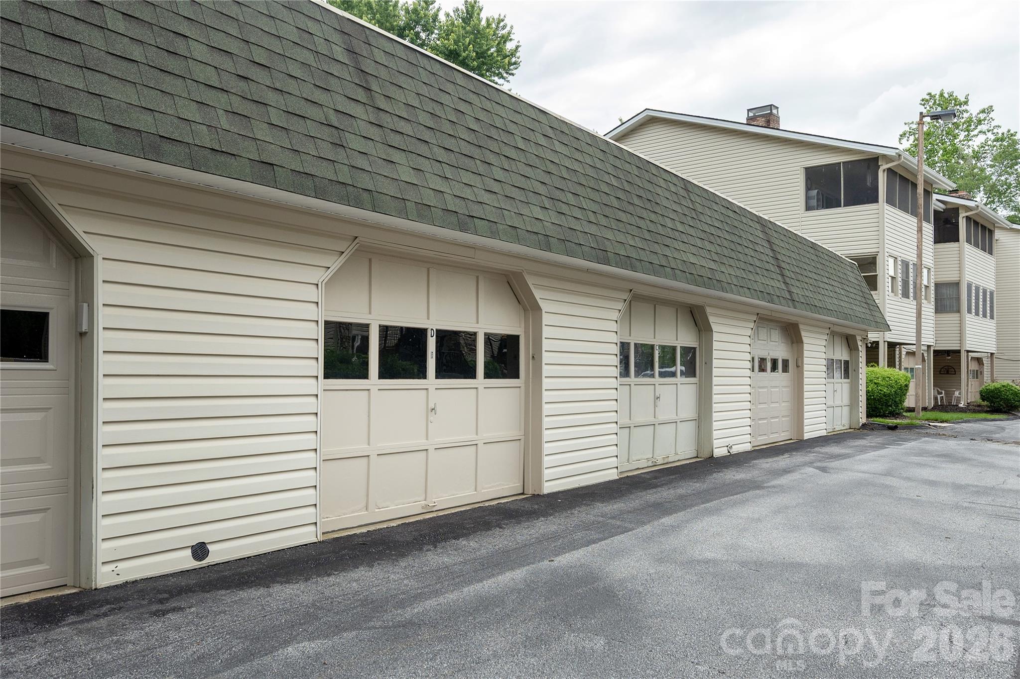 580 Britton Creek Drive Hendersonville NC 28791