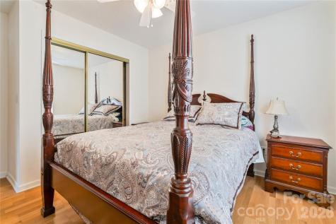 47 Barn Owl Way Hendersonville NC 28792