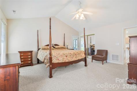 47 Barn Owl Way Hendersonville NC 28792