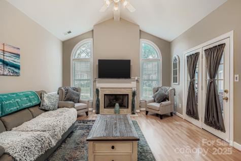 8406 Highland Glen Drive Charlotte NC 28269
