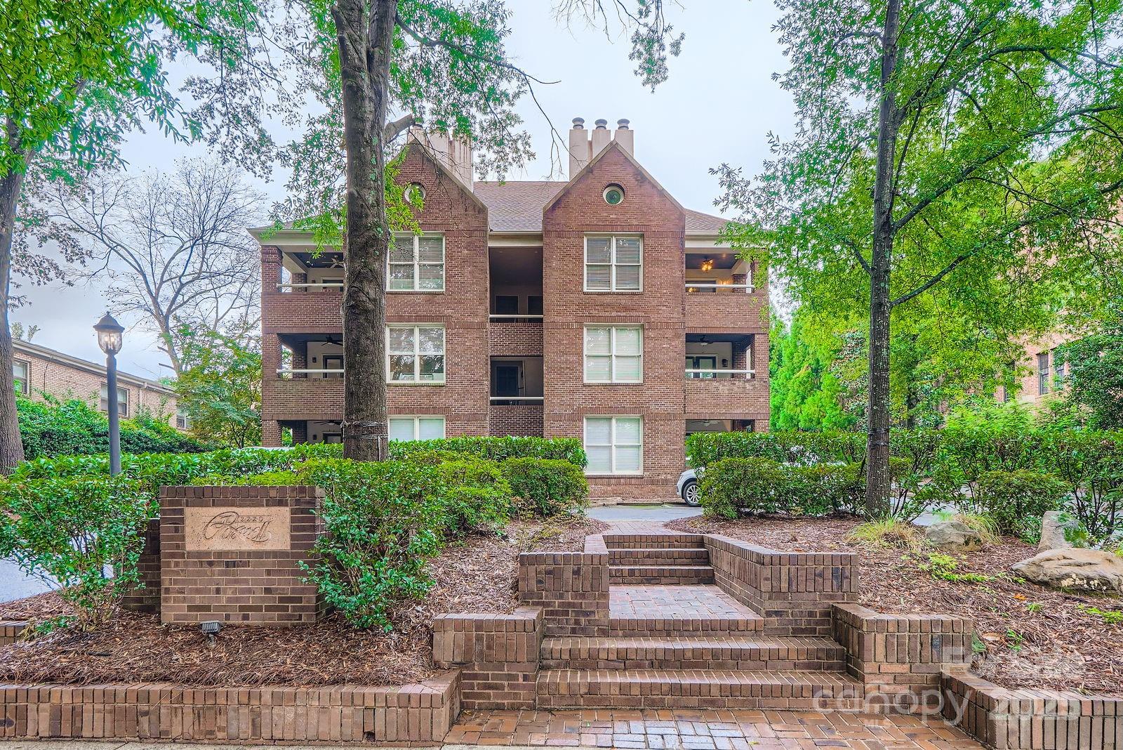 2220 Roswell Avenue Charlotte NC 28207