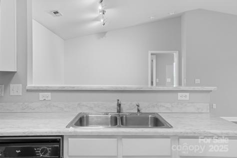 10526 Hill Point Court Charlotte NC 28262